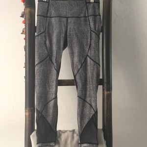 Lululemon yoga pants
